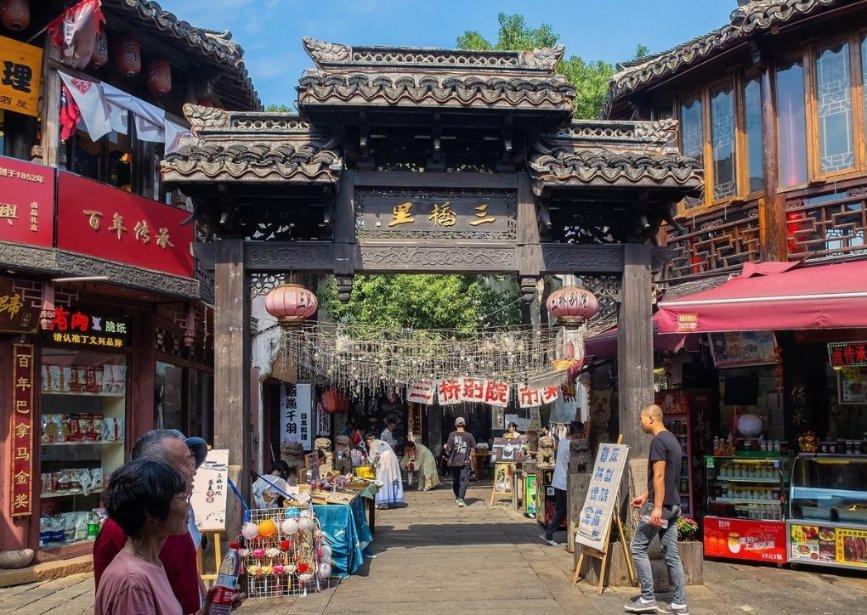 海南“热”：“旅游过年”受欢迎 海南“提前订”大幅增长